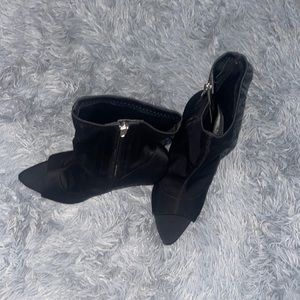 Open toes wedge